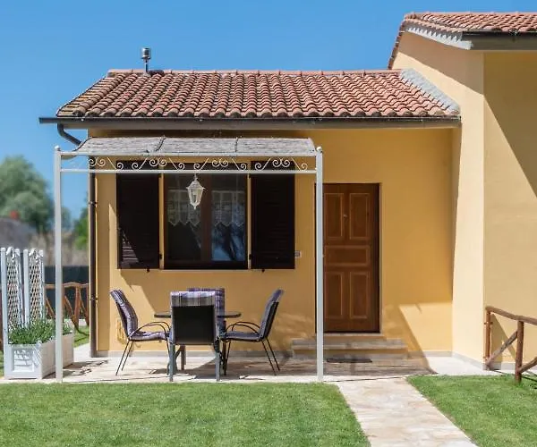 Hébergement de vacances I *